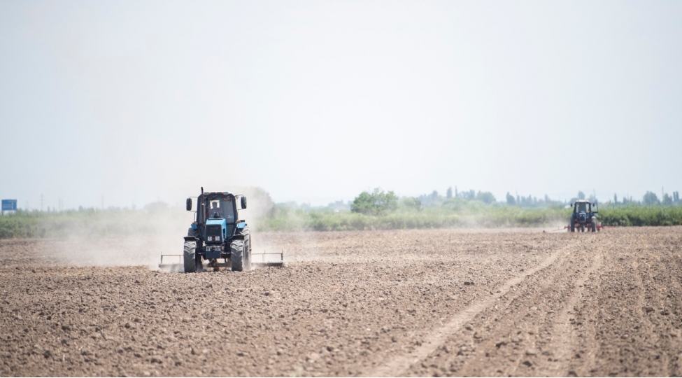 axa-kend-teserrufati-teyinatli-mexaniki-neqliyyat-vasiteleri-ve-onlarin-qoshqularinin-istifadechilerine-chagirish-etdi