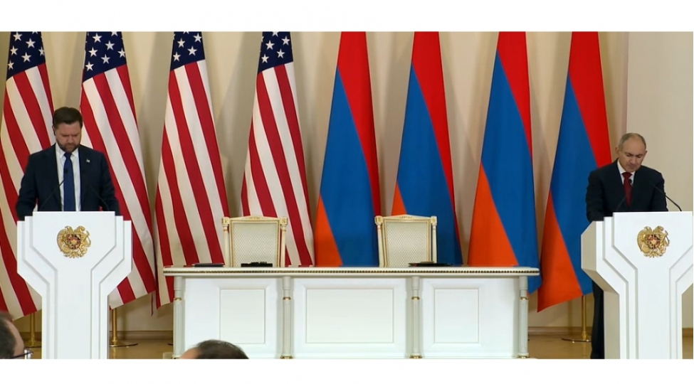 nikol-pashinyan-prezident-trampin-shexsi-ishtiraki-ile-regionda-sulh-berqerar-oldu