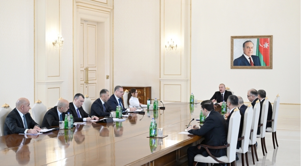 azerbaycanin-reqemsal-geleceyine-yeni-strateji-baxish