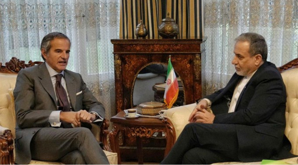 iranin-xin-rehberi-ve-rafael-qrossi-absh-ile-nuve-danishiqlarini-muzakire-edibler