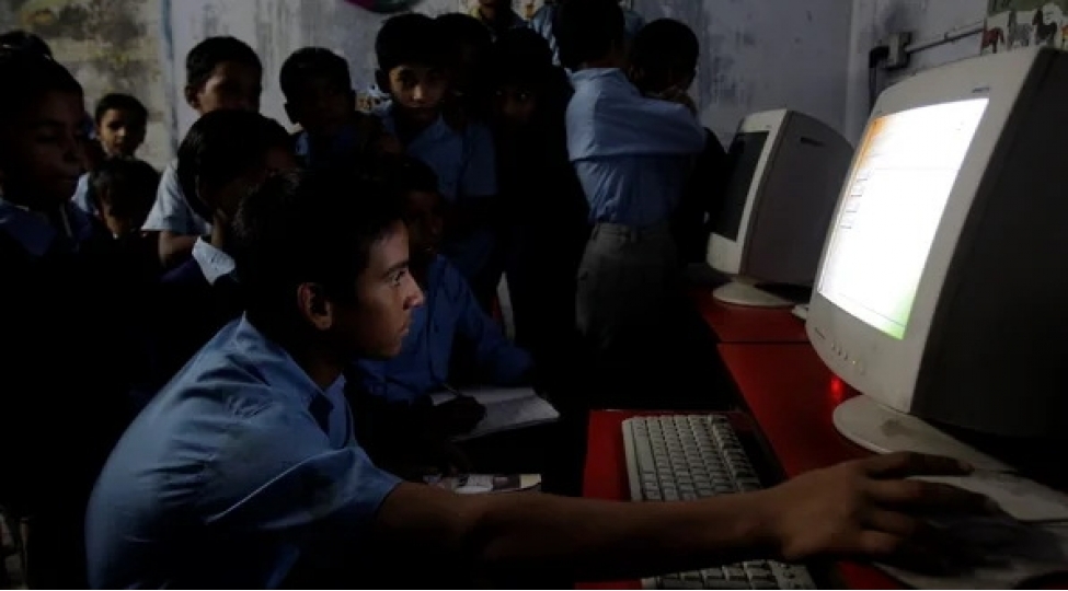 bu-olkede-16-yashadek-ushaqlar-uchun-sosial-shebekelere-girish-mehdudlashdirilir