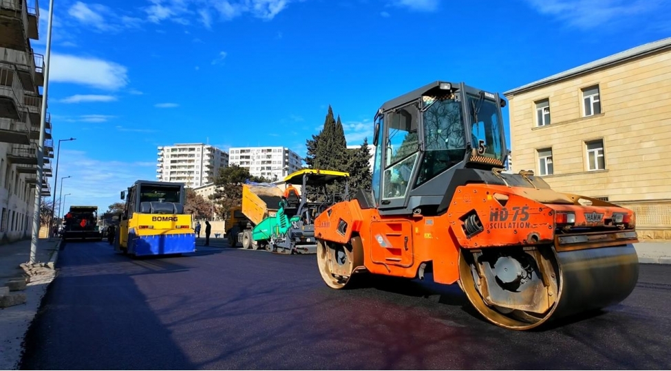 sabunchu-rayonunda-leyla-memmedbeyova-kuchesi-temir-olunur-fotovideo