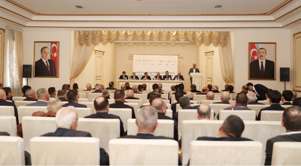 quba-rayonunda-aqrar-sahede-dovletin-destek-mexanizmleri-movzusunda-panel-muzakiresi-kechirilib
