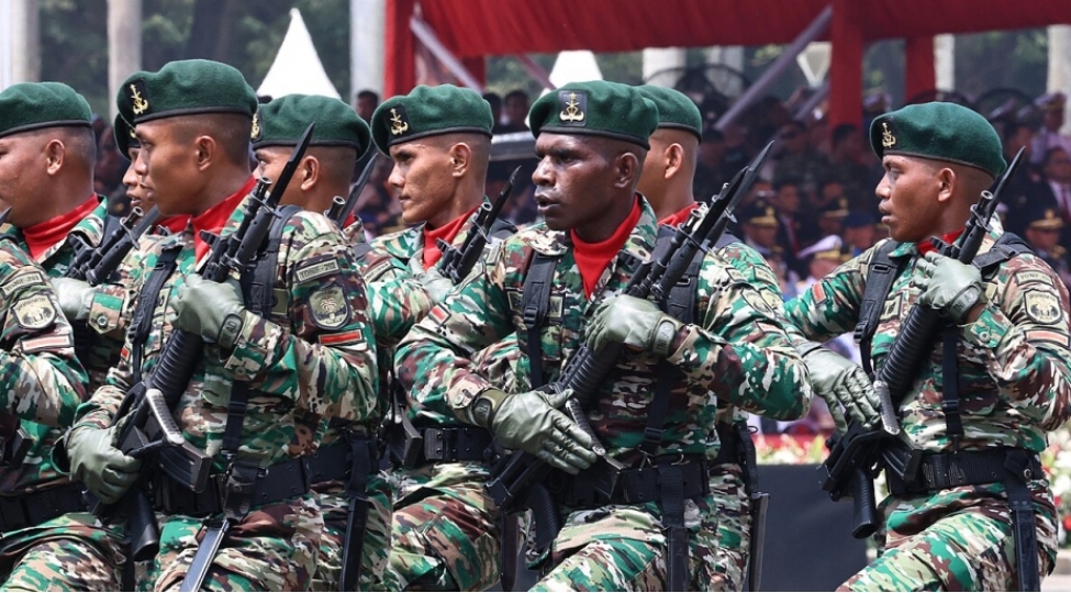 indoneziya-prezidenti-qarshidaki-1-2-ay-erzinde-qezzaya-ilk-qoshun-bolmesi-gonderilecek