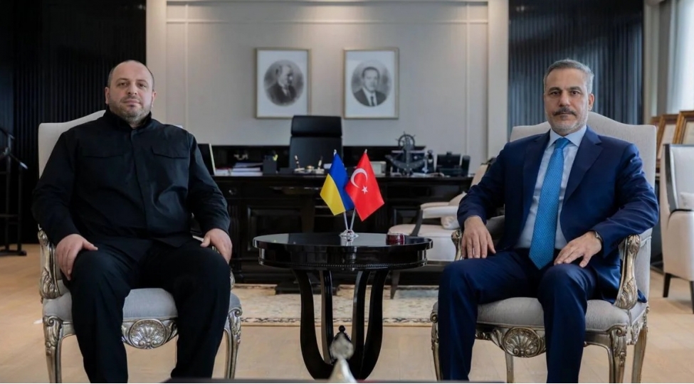 umerov-hakan-fidanla-cenevredeki-danishiqlarin-yekunlarini-muzakire-edib