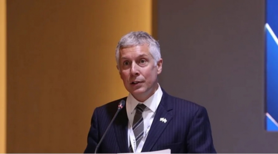 iranin-naxchivana-dron-hucumu-tamamile-qebuledilmezdir-britaniya-sefiri