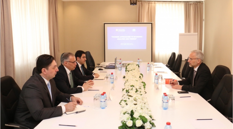 vusal-qasimli-bvf-nin-regional-direktorunu-qebul-edib