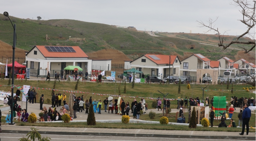 cebrayil-rayonunun-horovlu-kendinde-novruz-festivali-ve-sergi-satish-yarmarkasi-kechirilib