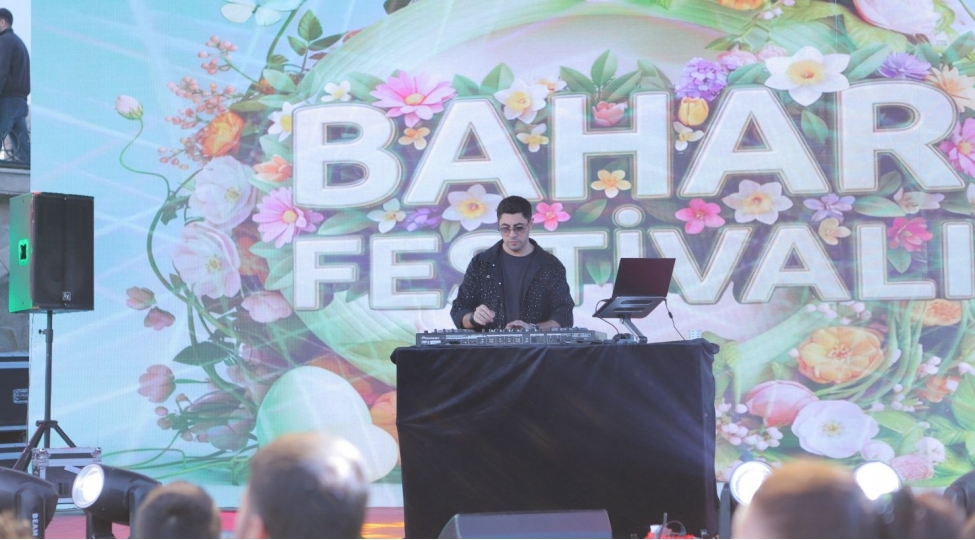 naxchivanda-bahar-festivali-ugurla-basha-chatib-foto