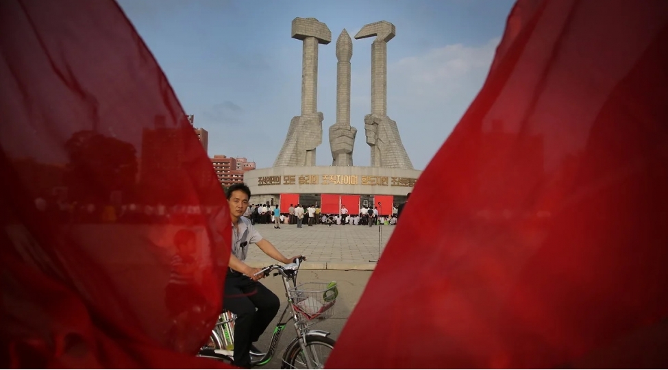 kxdr-son-hadiseler-fonunda-iranla-arasinda-mesafe-saxlayir