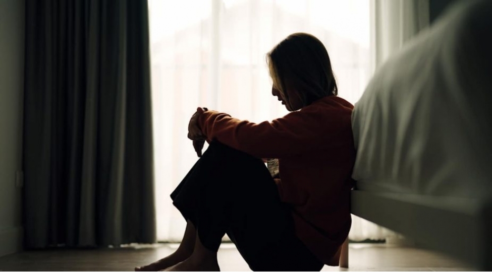 yalnizliq-saglamliq-uchun-tehlukelidir