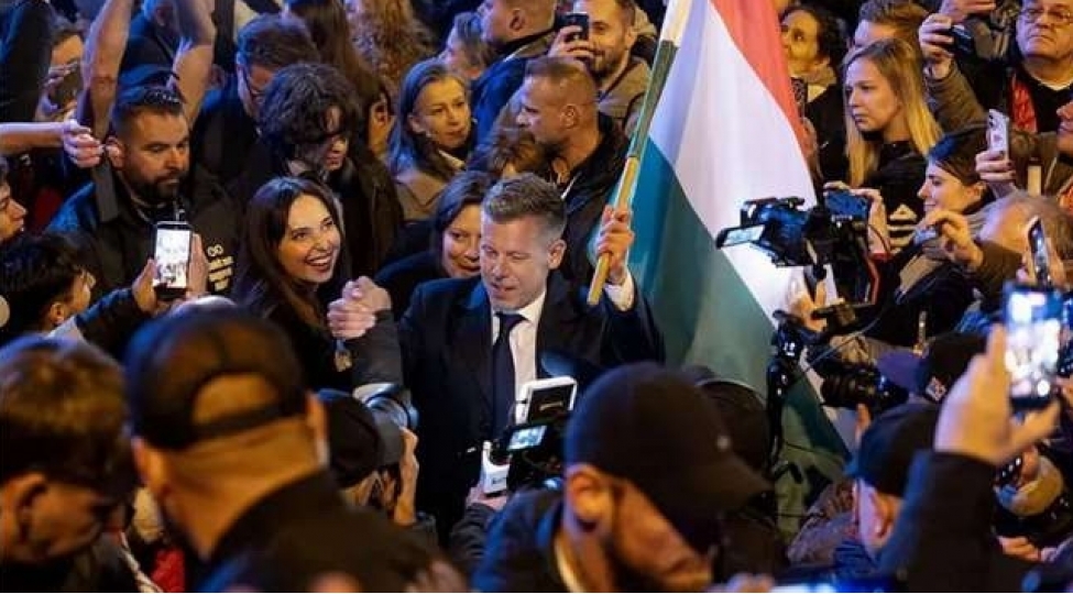 avropa-ittifaqi-macaristanda-siyasi-teleye-dushe-biler