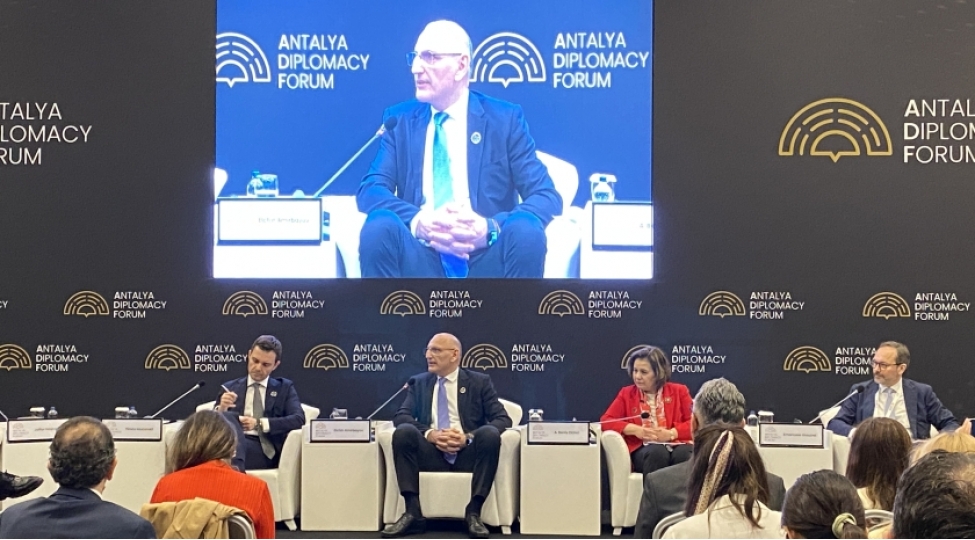 elchin-emirbeyov-orta-dehlizin-ehemiyyeti-daha-da-artir