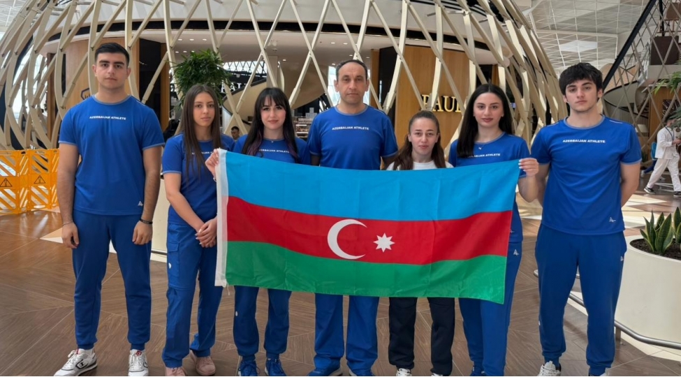 stolustu-tennischiler-chine-yollaniblar-2