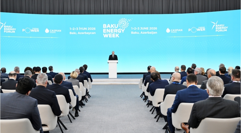 prezident-bu-gun-terefdashlarimizla-enerji-kabelleri-ile-bagli-six-emekdashliq-edirik
