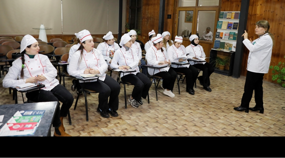 dovlet-meshgulluq-agentliyi-daha-1700-den-chox-shexsi-peshe-kurslarina-celb-edib