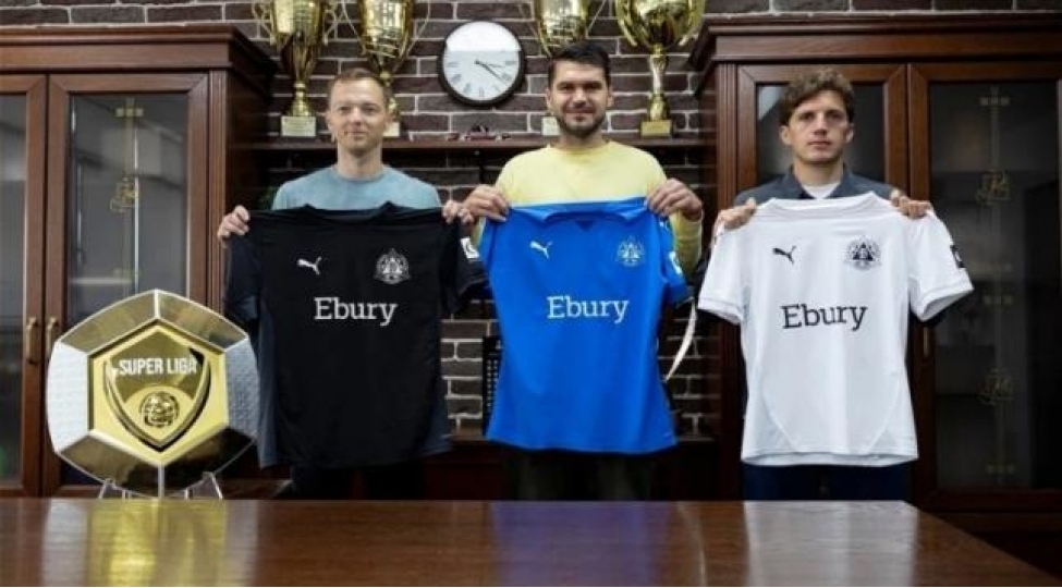 azerbaycandan-getdi-chempionla-muqavile-bagladi