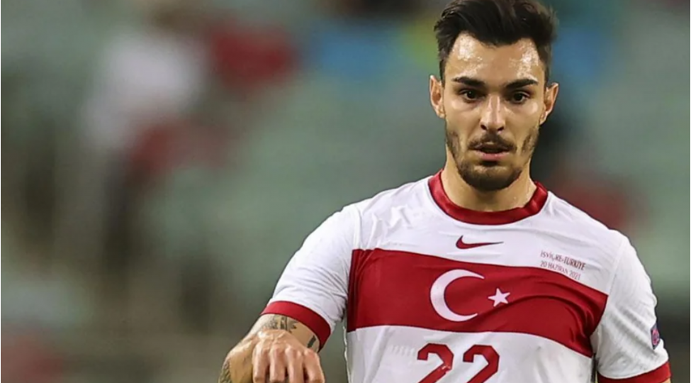 kaan-ayhan-dunya-chempionatlari-tarixinin-ikinci-en-gec-qelebe-qolunu-vurub