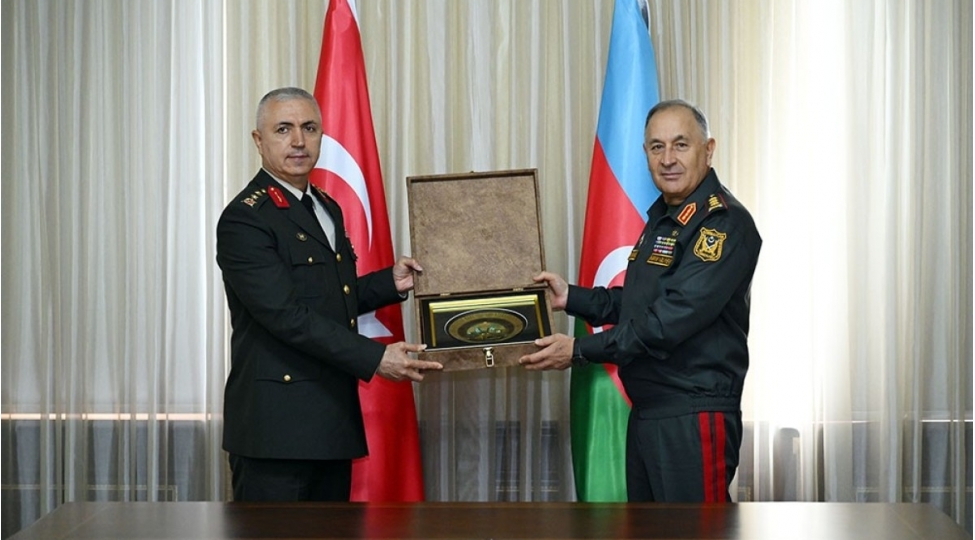 azerbaycan-ve-turkiye-herbi-tehsil-sahesinde-emekdashligi-muzakire-edib
