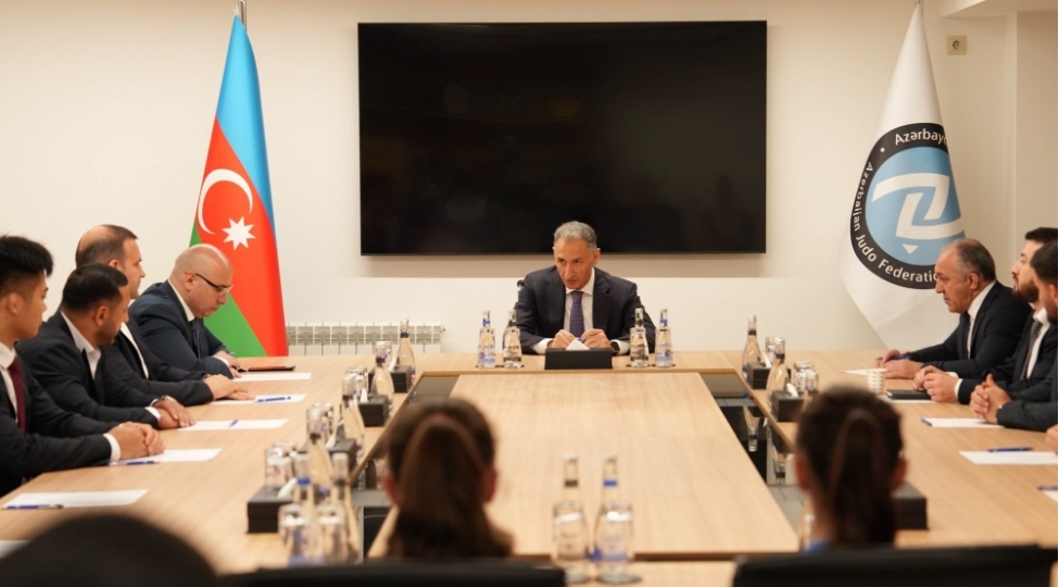 cudo-federasiyasinin-prezidenti-azerbaycan-milli-komandasi-ile-gorushub