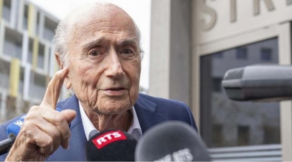 blatter-fifa-ni-sert-tenqid-etdi-final-superboula-chevrilib