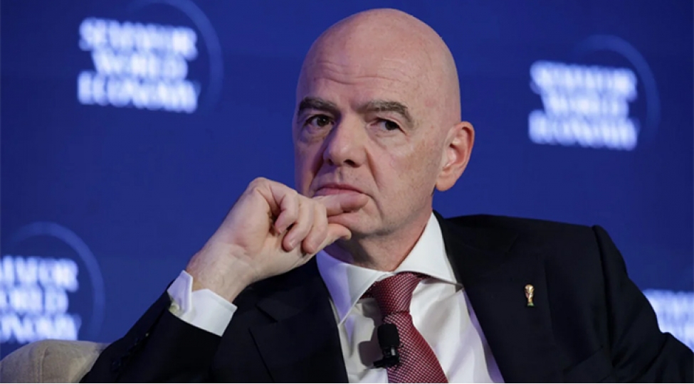 concacaf-infantinonun-fifa-nin-rehberi-postunda-qalmasini-istemir