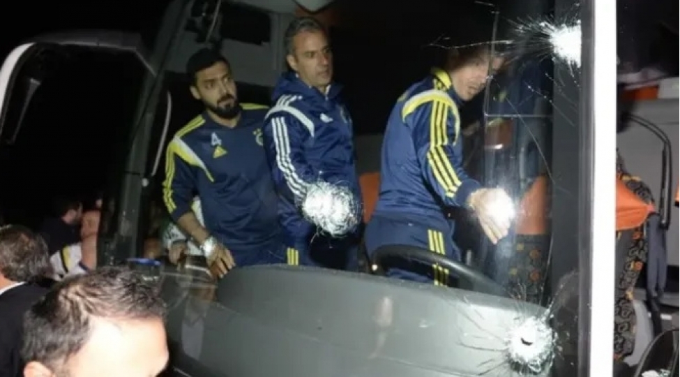 fenerbaxchanin-avtobusuna-11-il-evvel-edilen-silahli-hucumla-bagli-5-nefer-saxlanilib-foto