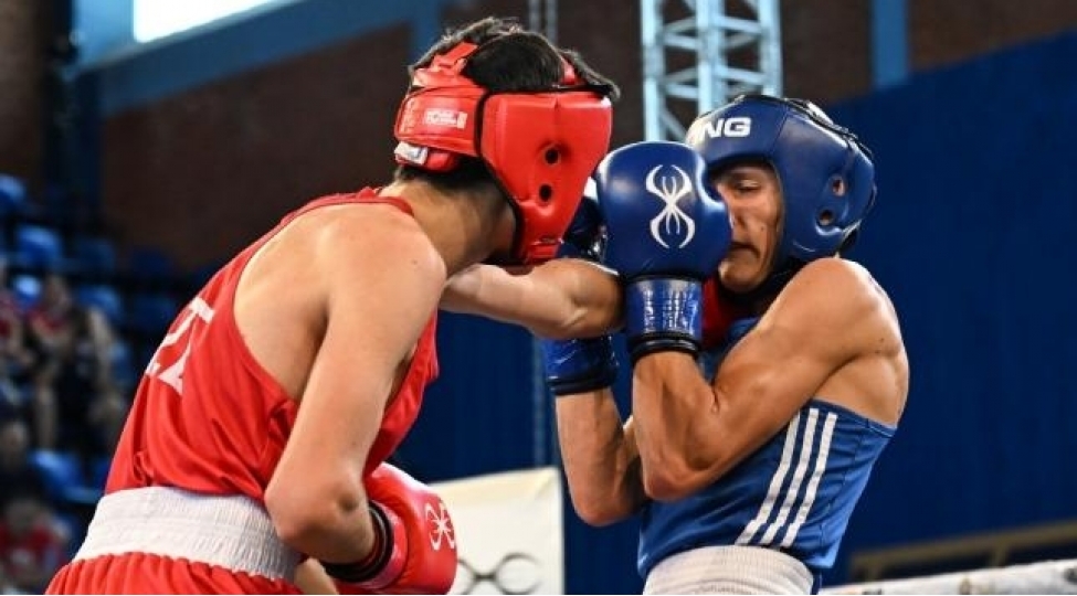 azerbaycanin-iki-bokschusu-avropa-chempionatinin-14-finalinda
