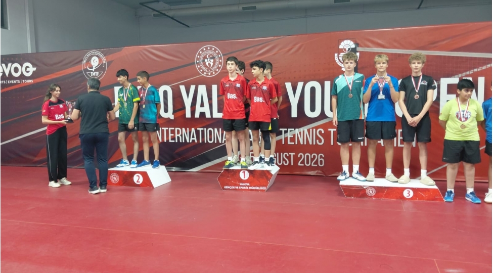 stolustu-tennischiler-turkiyeden-4-medalla-qayidirlar