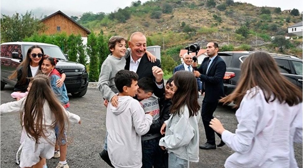 lachin-aparilan-quruculuq-ishleri-sayesinde-gozel-mekana-chevirir