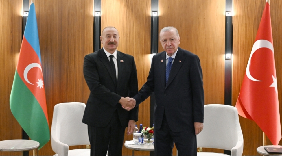 prezident-ilham-eliyevin-bishkekde-turkiye-prezidenti-receb-tayyib-erdoganla-gorushu-olub-foto