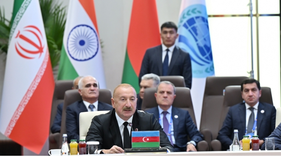 prezident-ilham-eliyev-shet-plyus-formatinda-gorushde-chixish-edib-yenilenibfoto