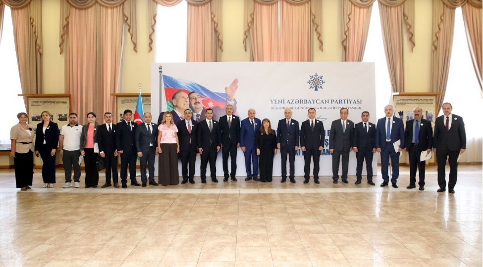 yeni-azerbaycan-partiyasi-inam-ve-etimad-unvanidir