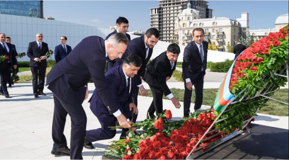 eesmn-kollektivi-anim-gununde-shehidlerimizin-xatiresini-anib
