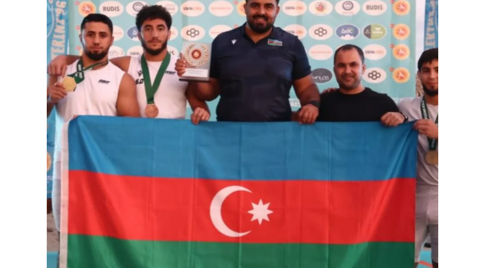 azerbaycan-millisi-dunya-seriyasinin-final-merhelesini-birinci-pillede-basha-vurub