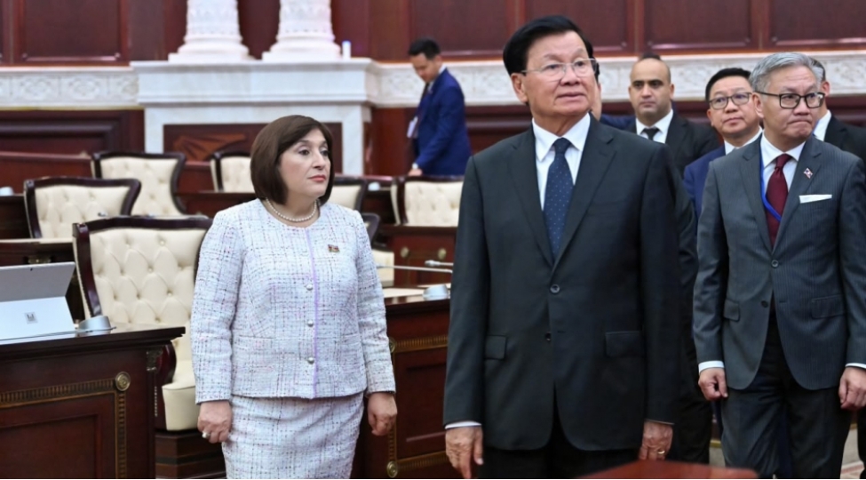 laos-prezidenti-milli-meclisde-olub