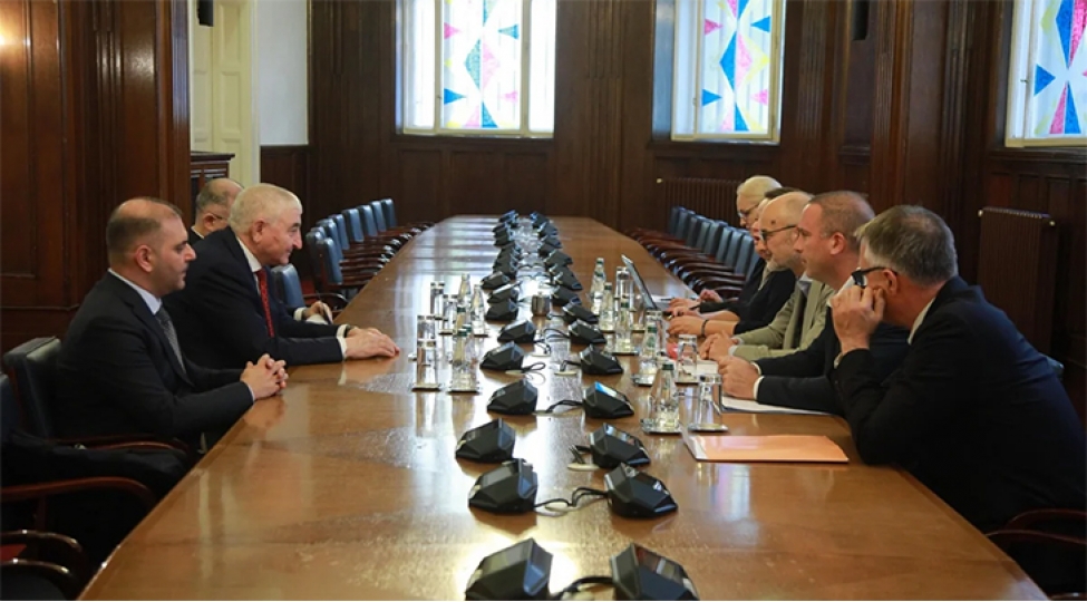 mezahir-penahov-belqradda-serbiyanin-sechki-komissiyasinin-resmileri-ile-gorushub