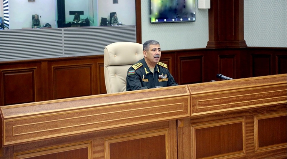 zakir-hesenov-azerbaycan-ordusunun-tedris-muessiselerinde-yeni-fenn-tedris-proqramina-elave-edilib