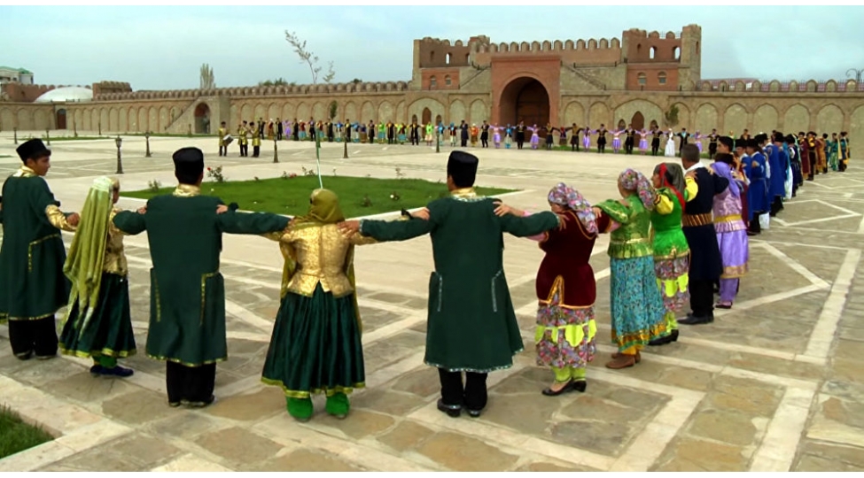 azerbaycan-etnik-medeni-sisteminde-kocheri-yallisi