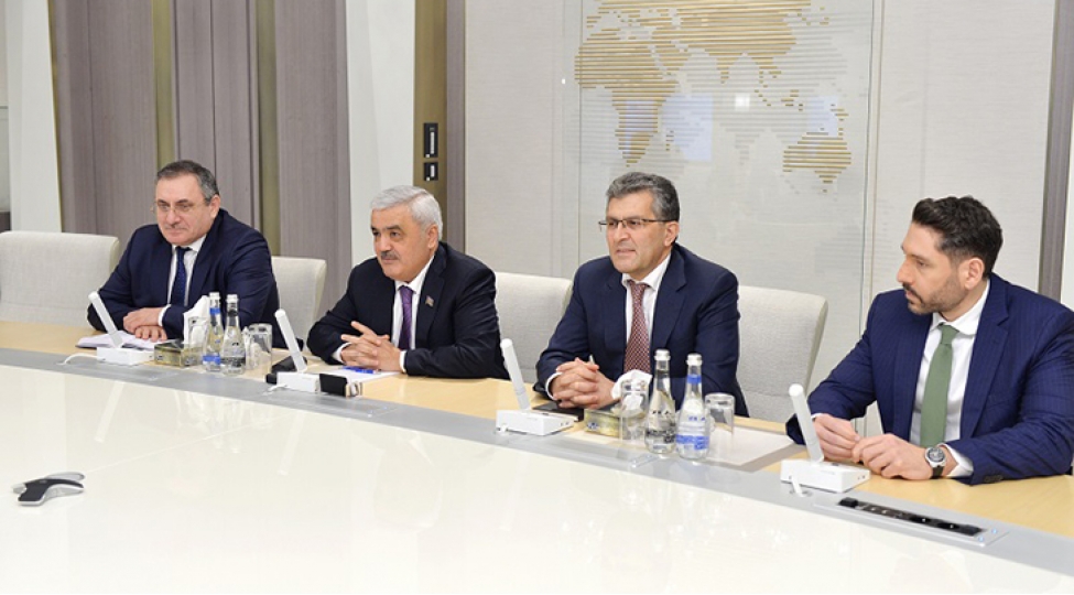 rovneq-abdullayev-fatih-donmez-ile-gorushub
