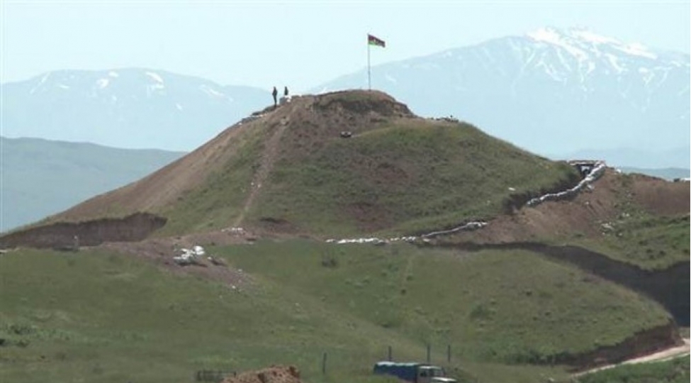 shanli-aprel-doyushlerinden-uch-il-otur