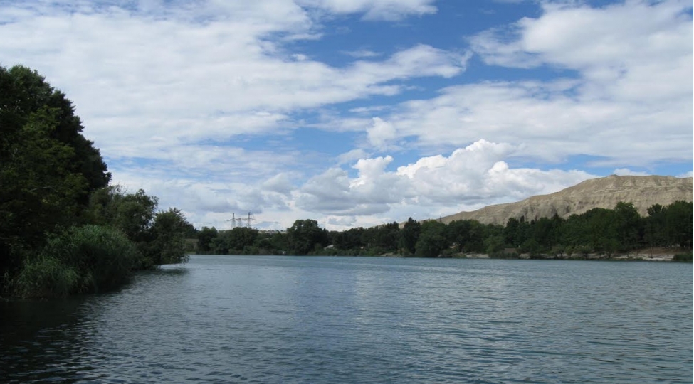 kurde-2-eded-muherrikli-qayiq-toqqushub