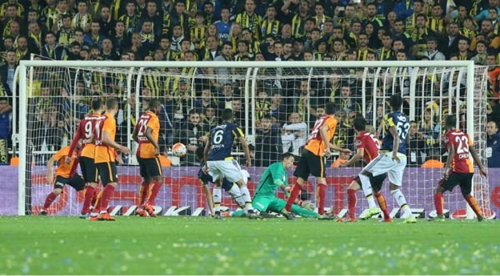 istanbul-derbisinde-qalib-mueyyenleshmeyib-video