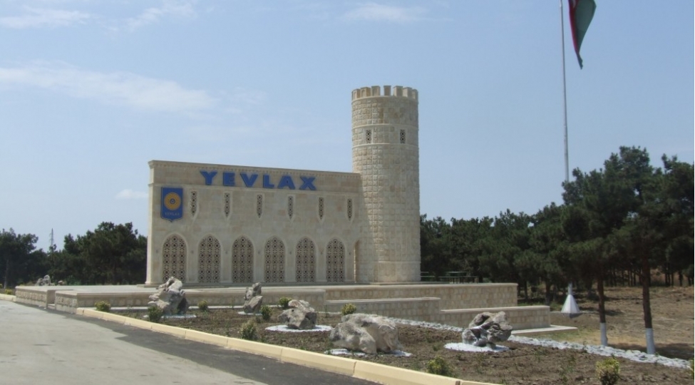qarajlarin-arasindan-xilas-edildi