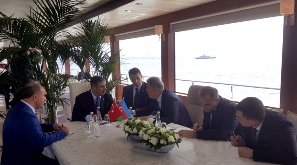 azerbaycan-ve-turkiye-mudafie-nazirleri-gorushub