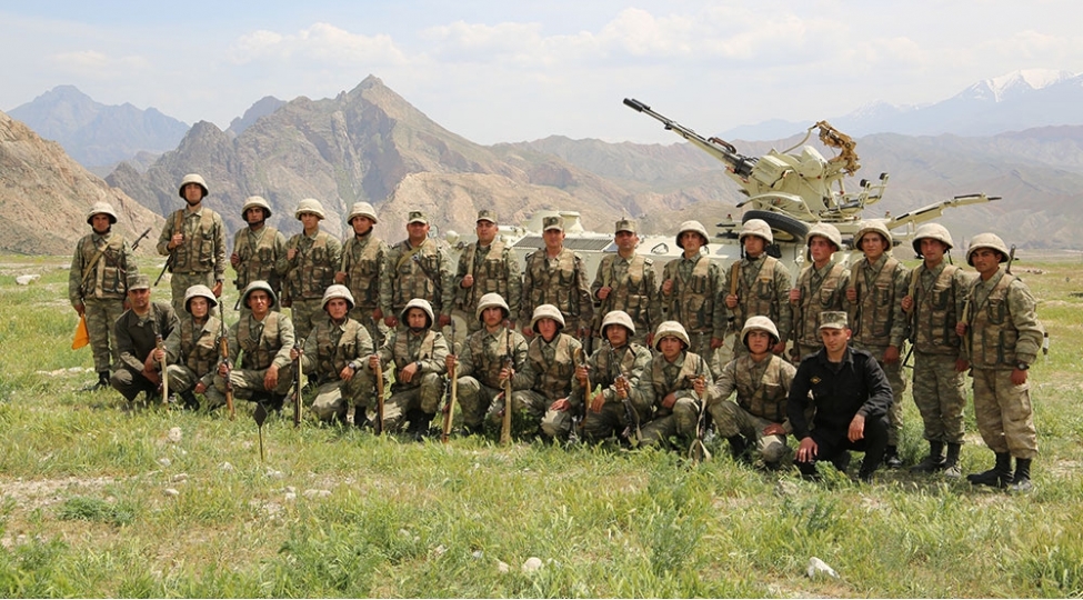 en-yaxshi-zenit-raket-artilleriya-batareyasi-adi-ugrunda-yarish-kechirilib-video-foto