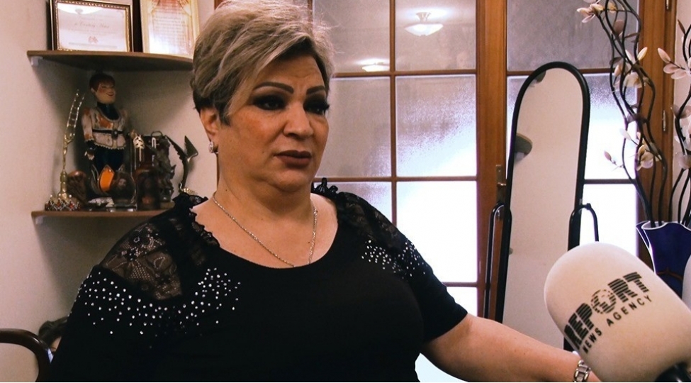 afaq-beshirqizi-genc-vaynerler-xirda-ve-zehersiz-gobeleklerdir-video