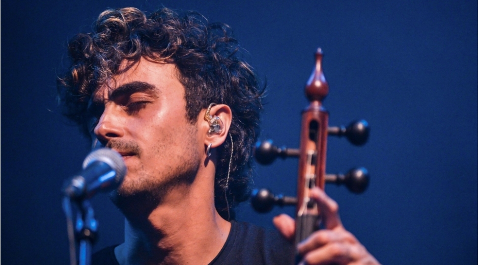 bakida-ilk-defe-kamancha-ifachisi-mark-eliyahunun-konserti-kechirilib