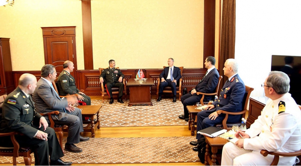 naxchivanda-azerbaycan-ve-turkiye-mudafie-nazirlerinin-gorushu-kechirilib