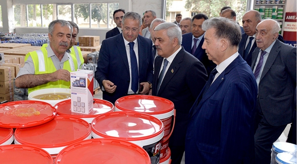 rovneq-abdullayev-amea-yuksek-texnologiyalar-parkinda-olub-foto